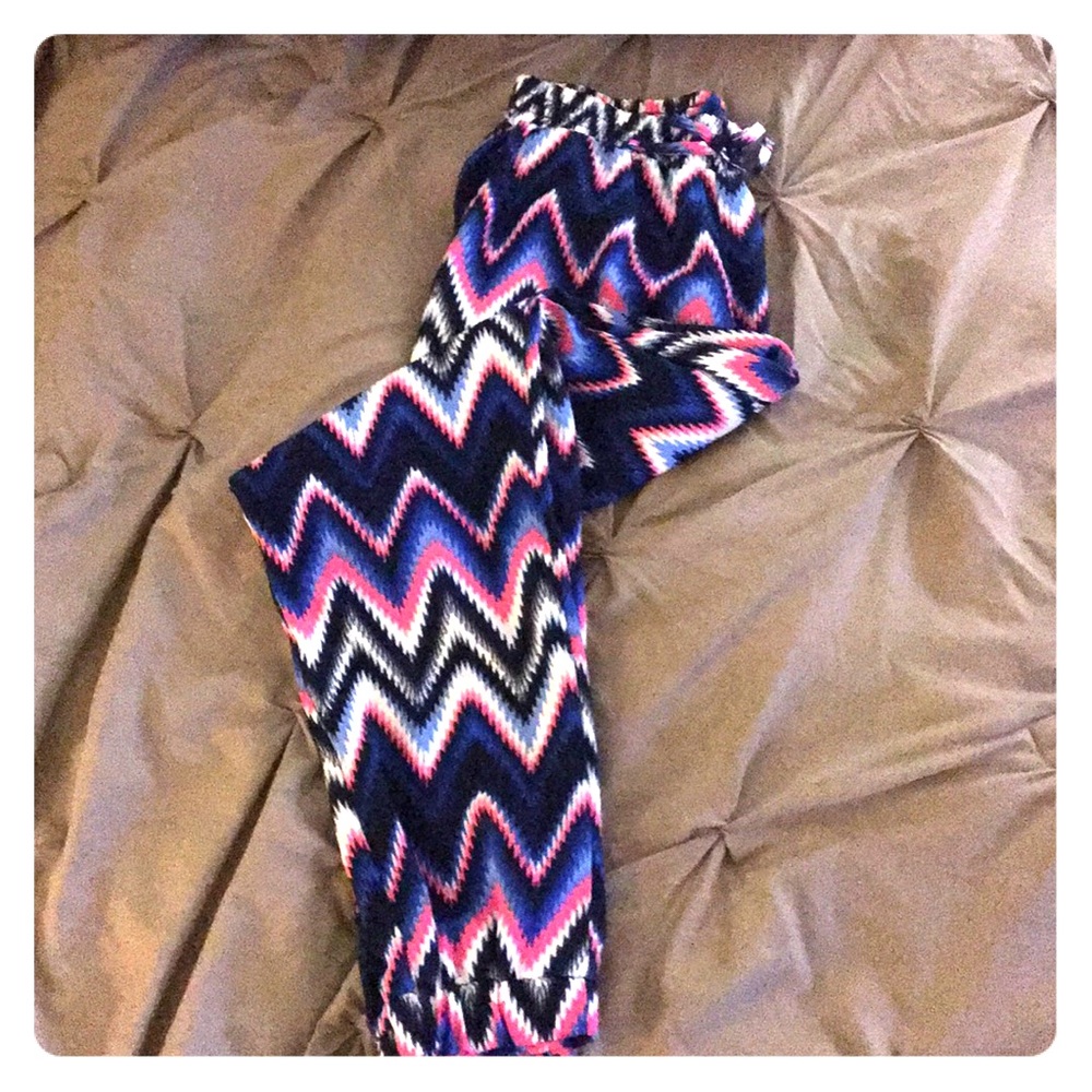 SOLD Girls jogger style pants